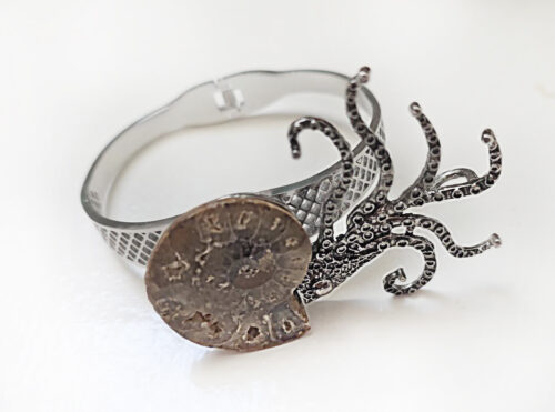 Alternative view of Винтидж гривна с естествен камък от серия “Огнена земя“ и с ръчна декорация ВИЛЕРЖЕ / 3173